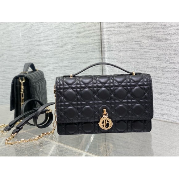 D*or miss D*or top handle bag in black cannage lambskin