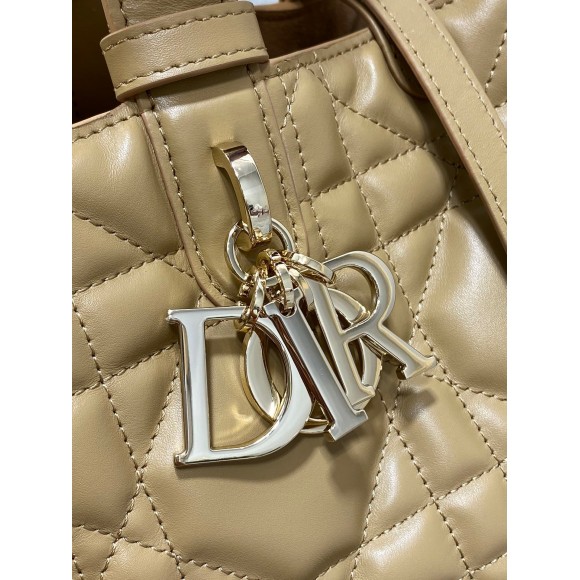 D*or toujours medium bag in tan macrocannage calfskin