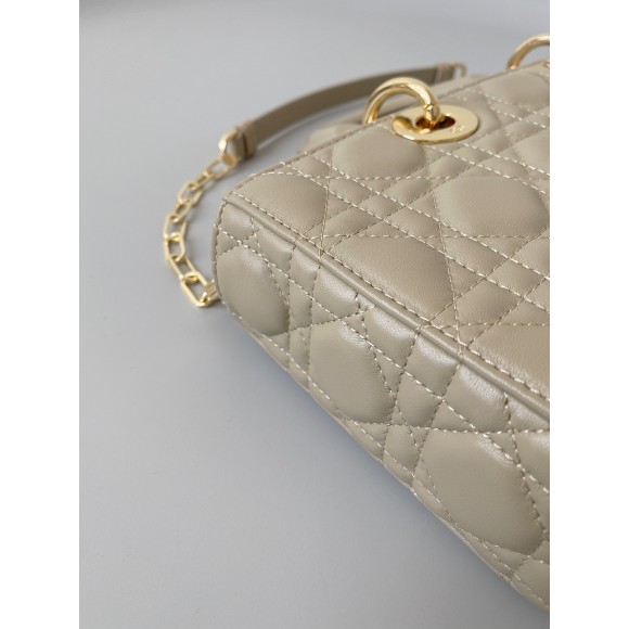 D*or lady d-joy medium bag in sand cannage lambskin