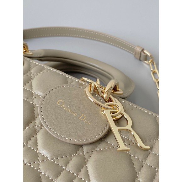 D*or lady d-joy medium bag in sand cannage lambskin