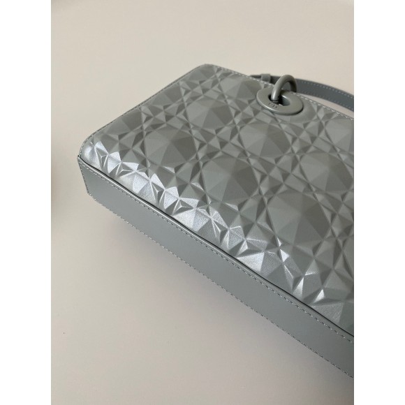 D*or lady d-joy medium bag in grey calfskin with diamond motif