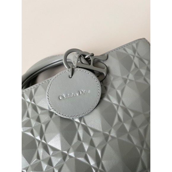 D*or lady d-joy medium bag in grey calfskin with diamond motif