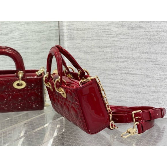 D*or lady d-joy small bag in red patent calfskin