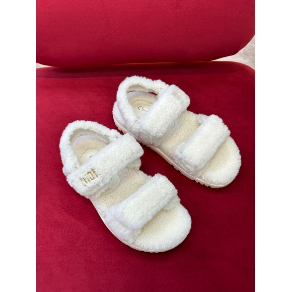 D*or D*oract sandals in white shearling