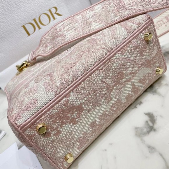 D*or lady d-lite medium bag in pink toile de jouy embroidery