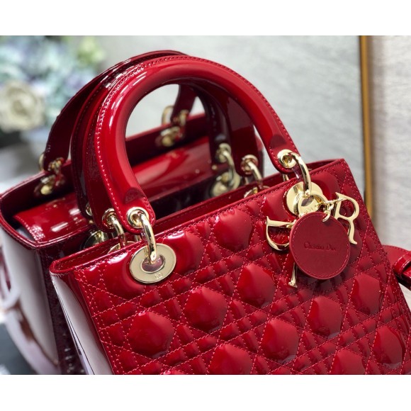 D*or lady D*or medium bag in red patent cannage calfskin