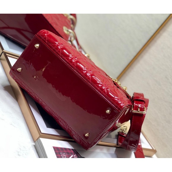 D*or lady D*or medium bag in red patent cannage calfskin