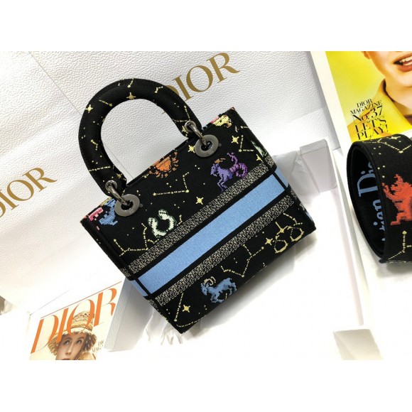 D*or lady d-lite medium bag in black pixel zodiac embroidery