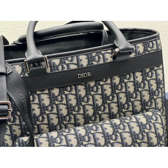 D*or explorer tote bag beige and black D*or oblique jacquard