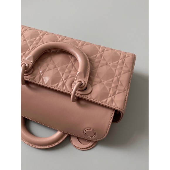 D*or lady d-joy medium bag in nude calfskin with diamond motif