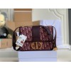 Dior 30 Montaigne Medium Bag In Bordeaux Dior Oblique Jacquard