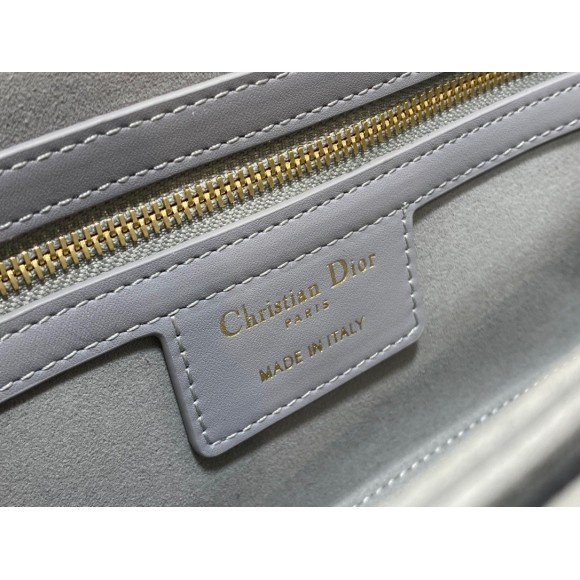 D*or 30 montaigne avenue bag in grey box calfskin