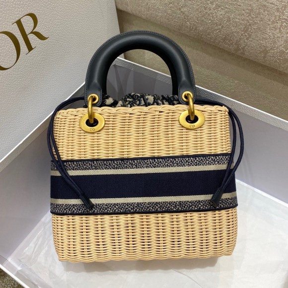 D*or medium lady D*or bag in wicker and blue oblique jacquard