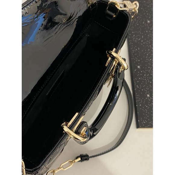 D*or lady d-joy small bag in black patent calfskin