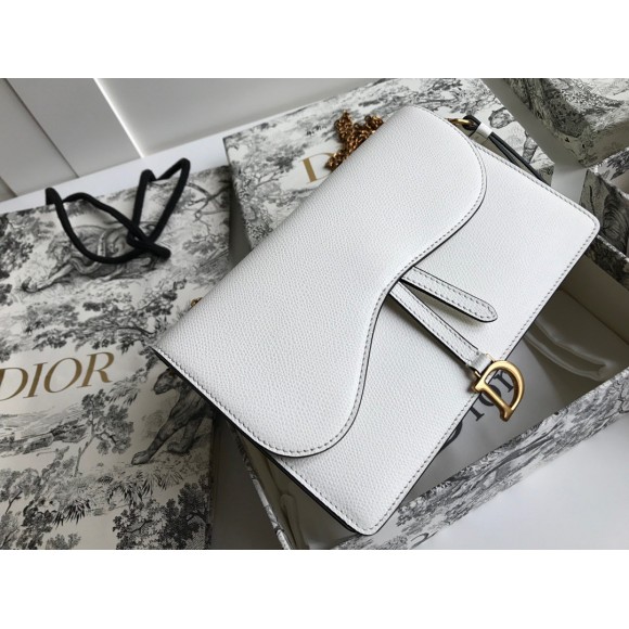 D*or saddle chain pouch in white grained calfskin