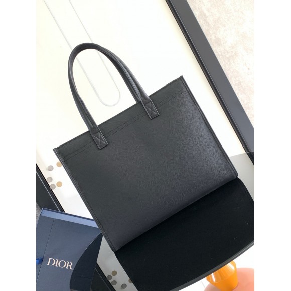 D*or safari tote bag in black grained calfskin