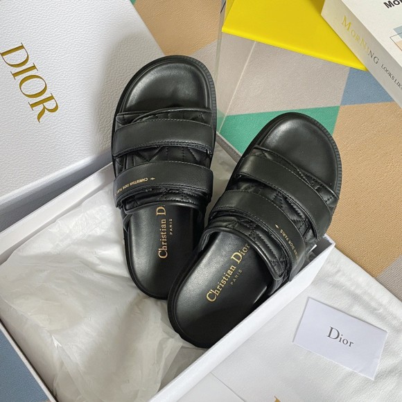 D*or dio(r)evolution slides sandals in black cannage calfskin