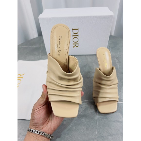 D*or d-fame heeled sandals in beige pleated lambskin