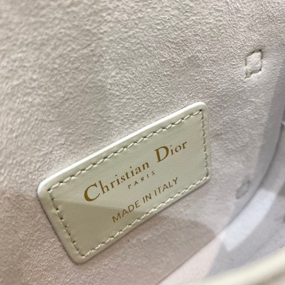 D*or bobby micro bag in white box calfskin