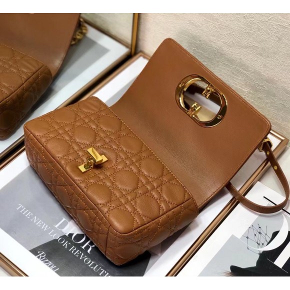 D*or caro small bag in brown cannage calfskin