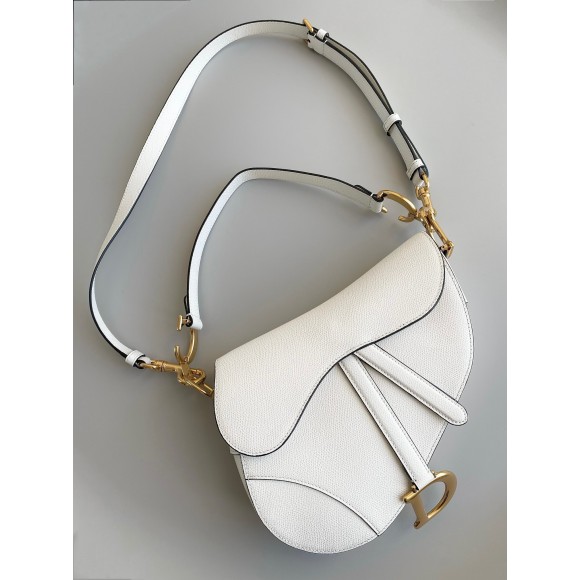 D*or saddle bag with strap in white grained calfskin