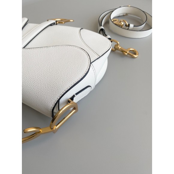 D*or saddle bag with strap in white grained calfskin