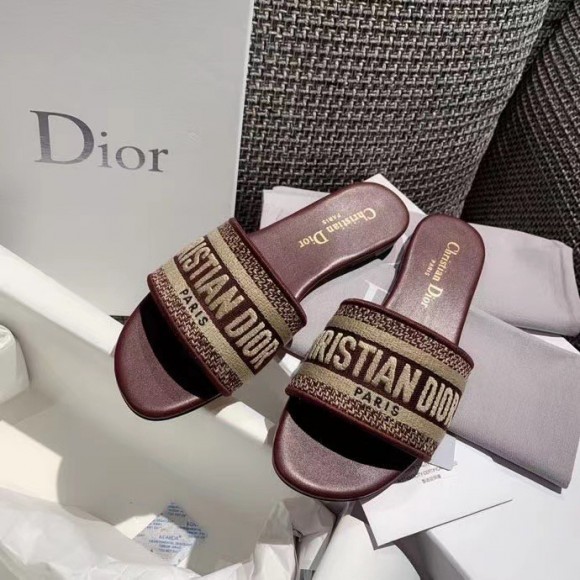 D*or dway slides in burgundy embroidered cotton