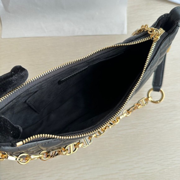 D*or cd lounge bag in black macrocannage lambskin