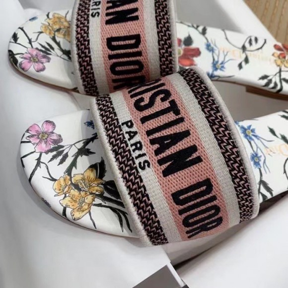 D*or dway slides in rosa mutabilis embroidered cotton