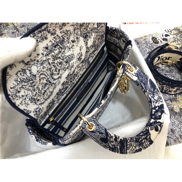 D*or lady d-lite medium bag in blue toile de jouy embroidery