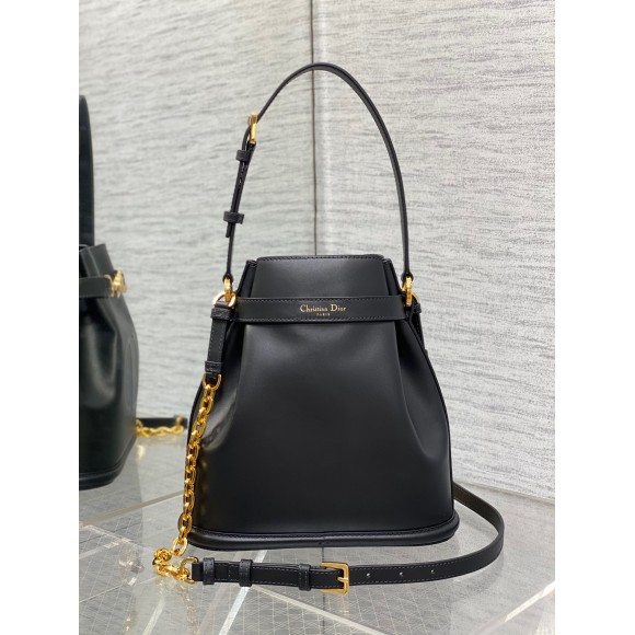 D*or c'est medium bag in black saddle calfskin