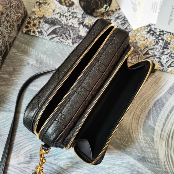 D*or caro double pouch in black cannage calfskin