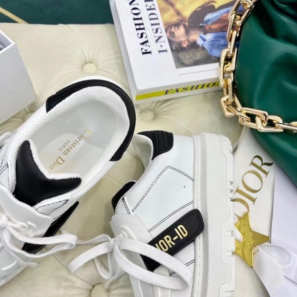 D*or D*or-id sneakers in white leather with black strap