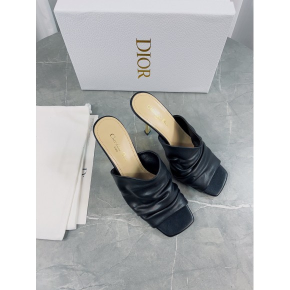 D*or d-fame heeled sandals in black pleated lambskin