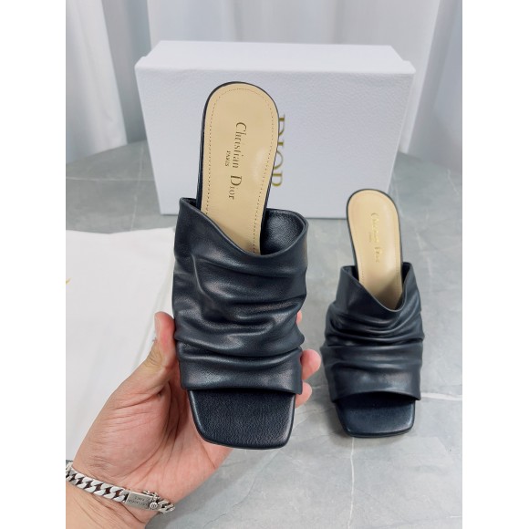 D*or d-fame heeled sandals in black pleated lambskin