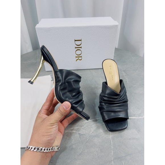 D*or d-fame heeled sandals in black pleated lambskin