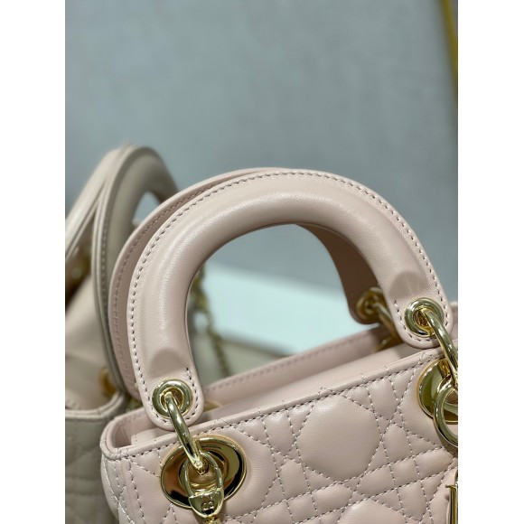 D*or lady D*or mini bag with chain in powder cannage lambskin