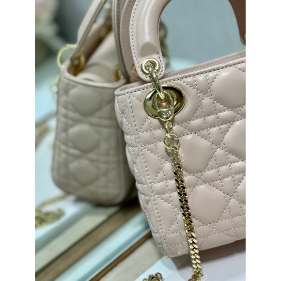 D*or lady D*or mini bag with chain in powder cannage lambskin