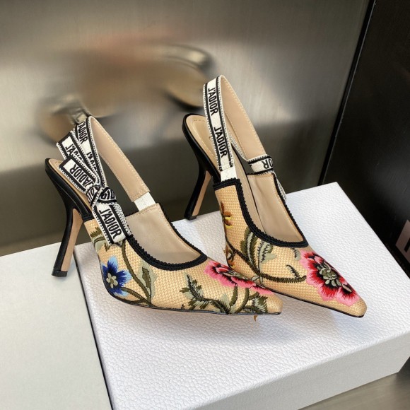 D*or j'aD*or slingback pumps 100mm in beige petites fleurs embroidered raffia