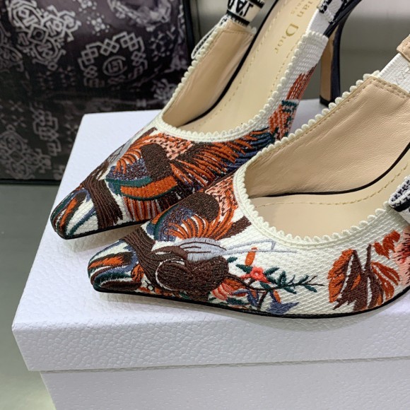 D*or j'aD*or slingback pumps 100mm in jardin d'hiver embroidered cotton