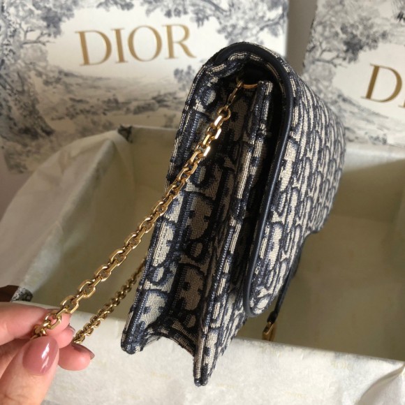 D*or saddle chain pouch in blue D*or oblique jacquard