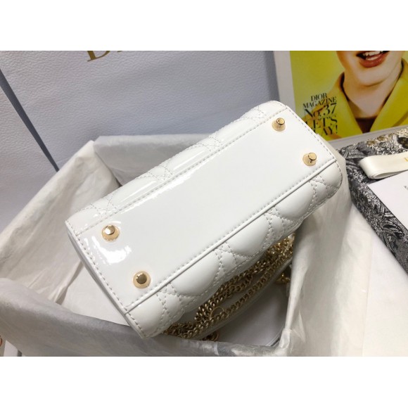 D*or lady D*or mini chain bag with chain in white patent calfskin