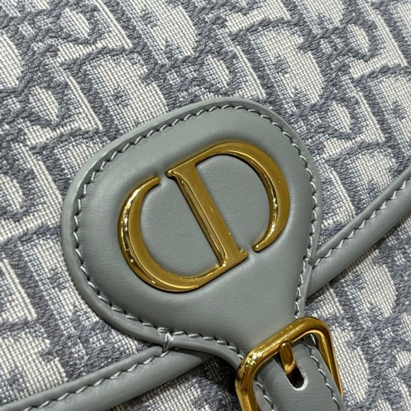 D*or bobby medium bag in grey D*or oblique jacquard