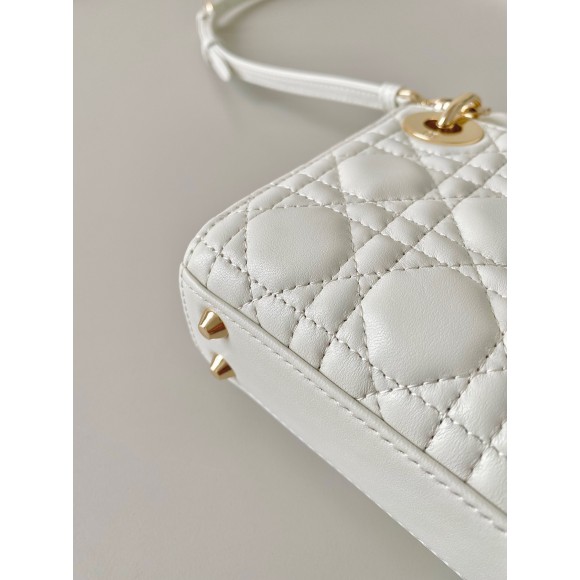 D*or lady D*or micro bag in white cannage lambskin