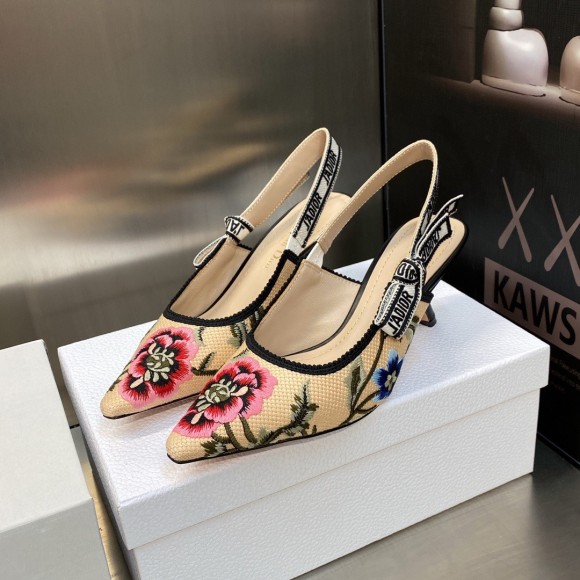 D*or j'aD*or slingback pumps 65mm in beige petites fleurs embroidered raffia