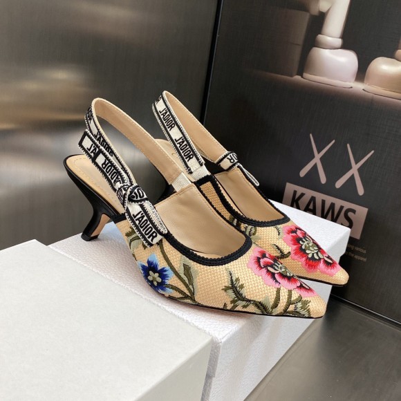 D*or j'aD*or slingback pumps 65mm in beige petites fleurs embroidered raffia