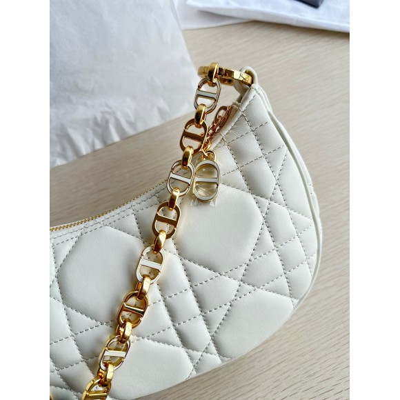 D*or cd lounge bag in white macrocannage lambskin