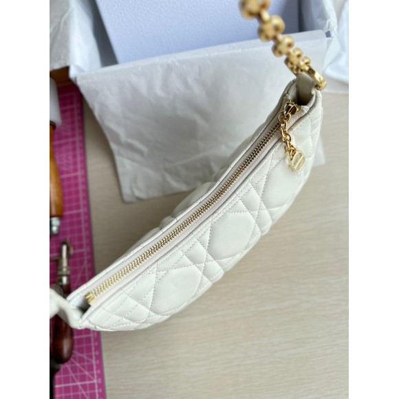 D*or cd lounge bag in white macrocannage lambskin