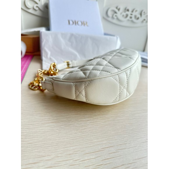 D*or cd lounge bag in white macrocannage lambskin