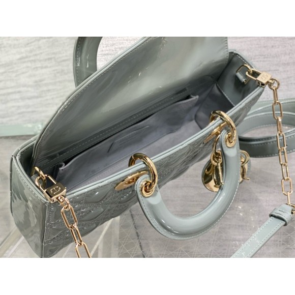 D*or lady d-joy medium bag in grey patent cannage calfskin